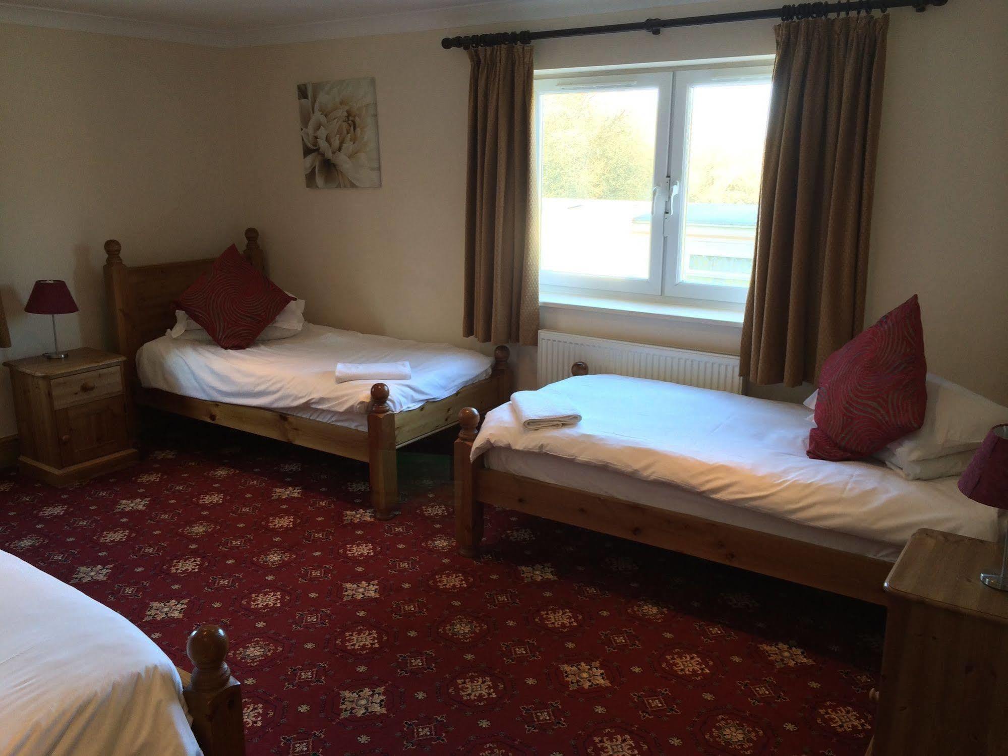 Hunters Lodge Inn Wincanton Exterior foto